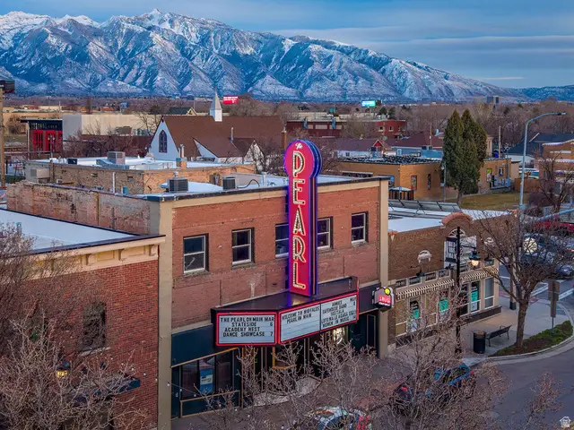 8333 S S Iris Lumi Ln W #Q201, Midvale, UT 84047 - #1