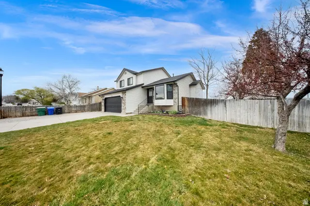 3752 W Valleywest Dr, West Jordan, UT 84088 - #3