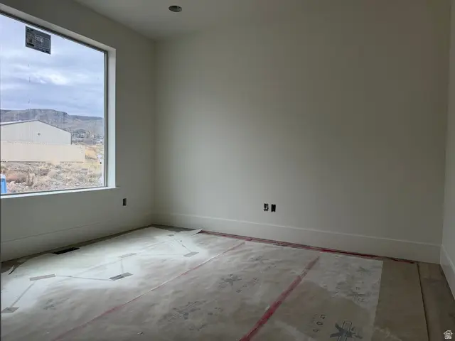 6568 W Valhalla Cir, Herriman, UT 84096 - #3