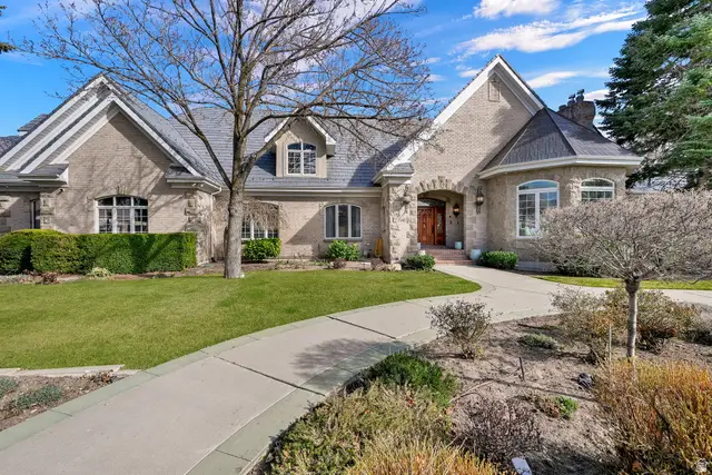 566 N Bella Vista Dr E, Orem, UT 84097 - #2