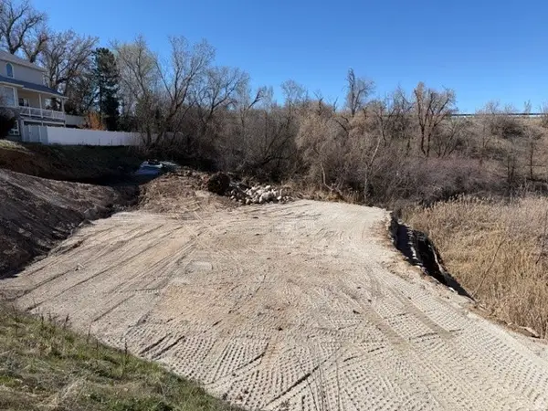 5659 Fox Chase Dr, South Ogden, UT 84403