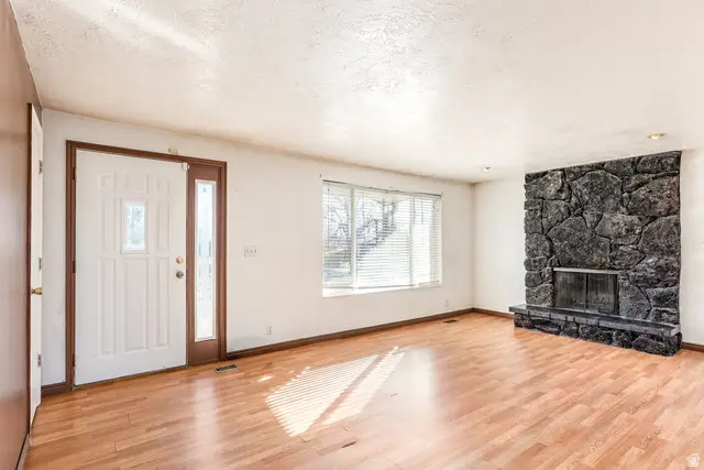 4128 S Deno Dr W, West Valley City, UT 84120 - #3