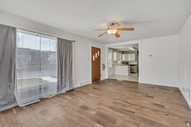 135 N Main St, Pleasant Grove, UT 84062 - #3