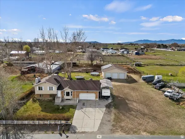 5035 S 6150 W, Hooper, UT 84315