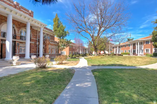 2718 S Highland Dr #2, Salt Lake City, UT 84106 - #3