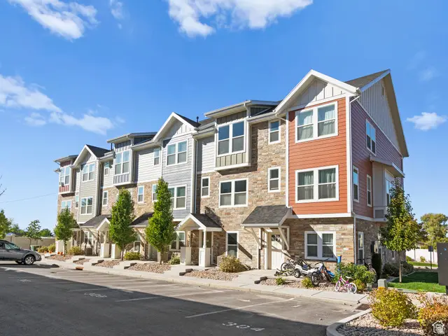 39 N 300 W, Santaquin, UT 84655 - #1