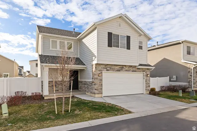 1614 W Parkview Dr, Syracuse, UT 84075 - #3