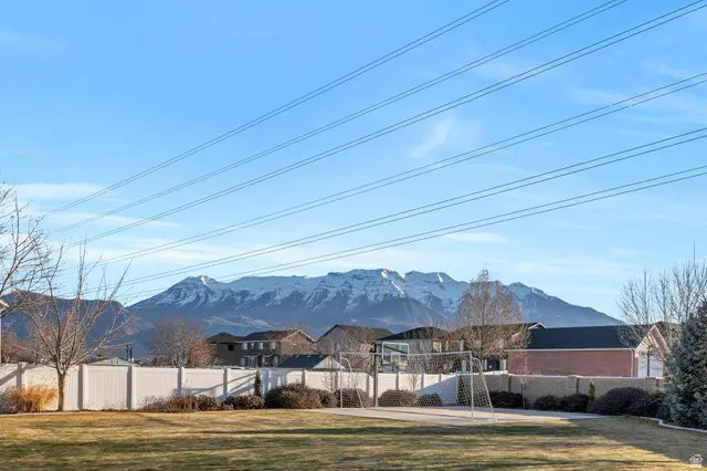 326 W Shoreline Ct, Vineyard, UT 84059 - #2