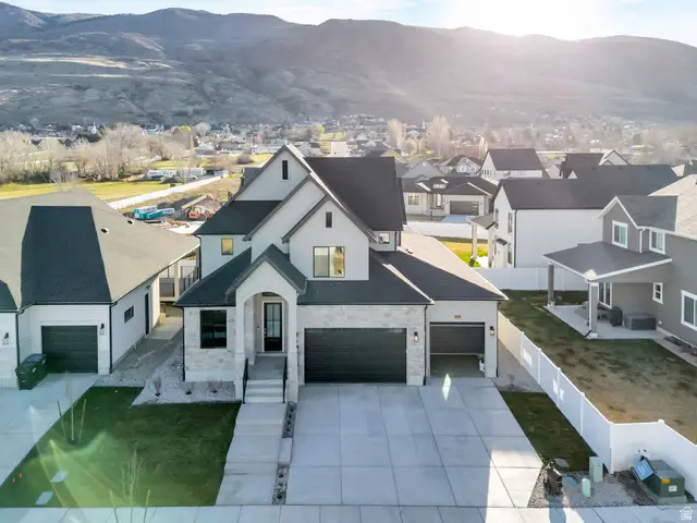 2132 N 725 W, Centerville, UT 84014 - #1