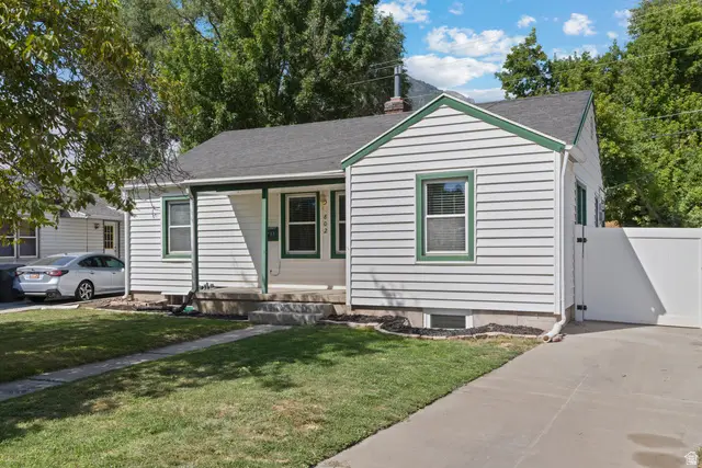 802 S Brookside Dr E, Springville, UT 84663 - #2