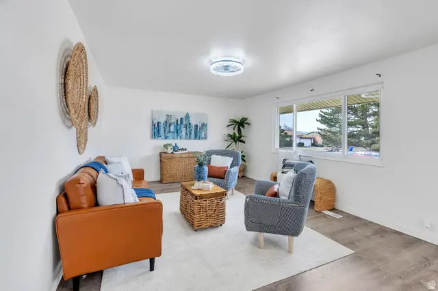 1760 N 340 W, Lehi, UT 84043 - #2