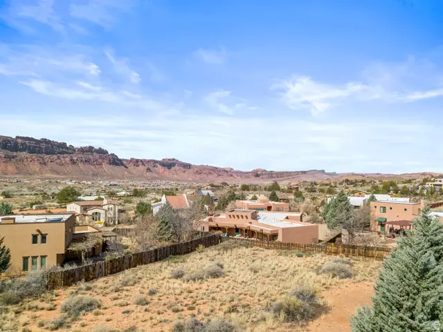 2204 S Arena Roja #2, Moab, UT 84532 - #2