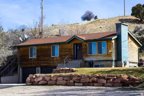 1415 S Hoytsville Rd, Coalville, UT 84017