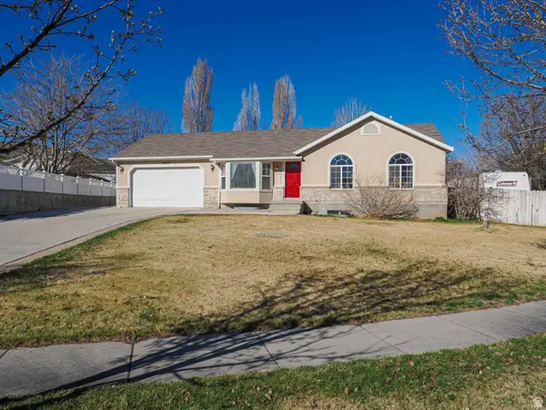 13830 S Little Water Peak Dr, Riverton, UT 84096