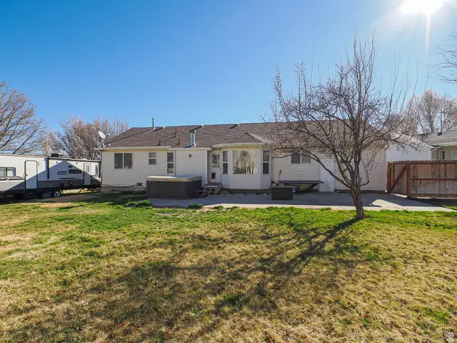 13830 S Little Water Peak Dr, Riverton, UT 84096 - #3