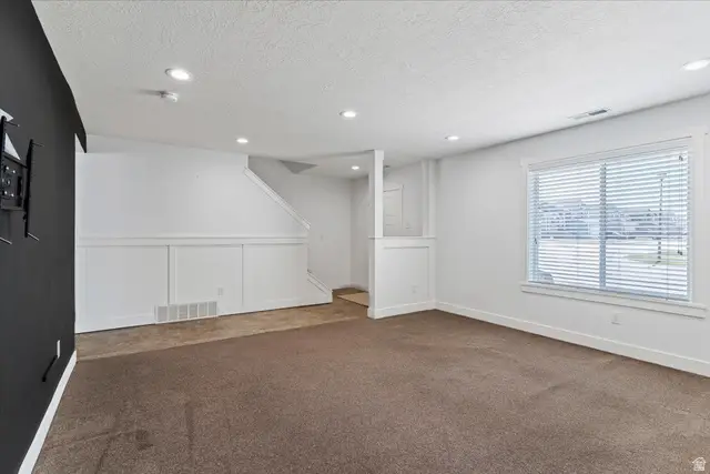 928 W Willow Brook Ln, Pleasant View, UT 84414 - #2