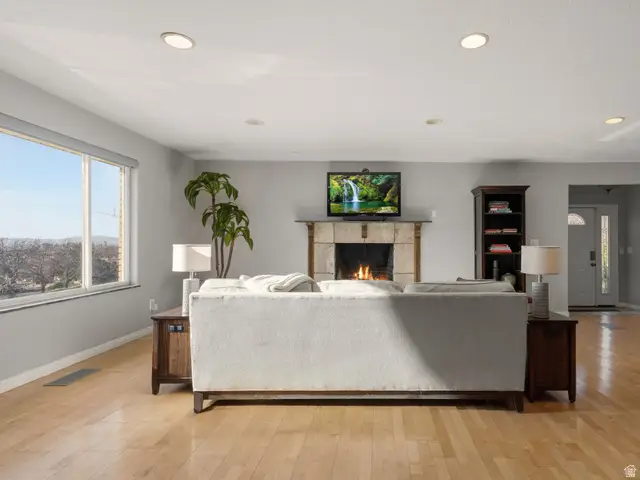 2718 E Commonwealth Ave, Salt Lake City, UT 84109 - #1