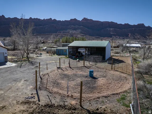 3492 E Kerby Ln, Moab, UT 84532 - #3