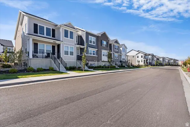 13932 S Big Ridge Ln #1111, Herriman, UT 84096 - #3