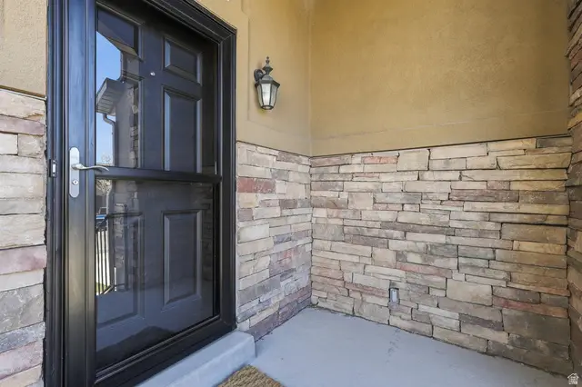 10302 N Morgan Blvd, Cedar Hills, UT 84062 - #3