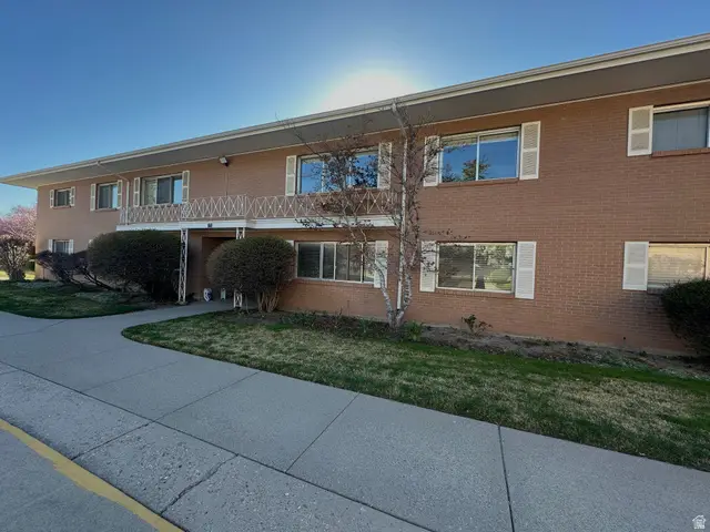 2223 E Carriage Ln #48, Holladay, UT 84117 - #2