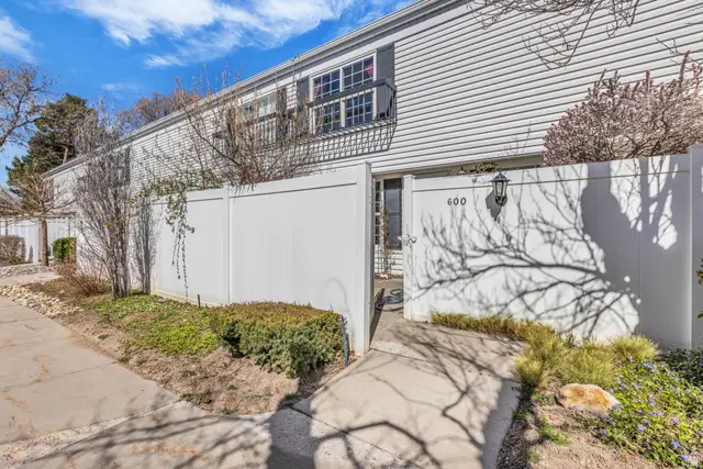 600 E 3990 S, Murray, UT 84107 - #1