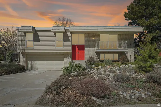 7404 S Sunhill Cir E, Cottonwood Heights, UT 84121 - #2