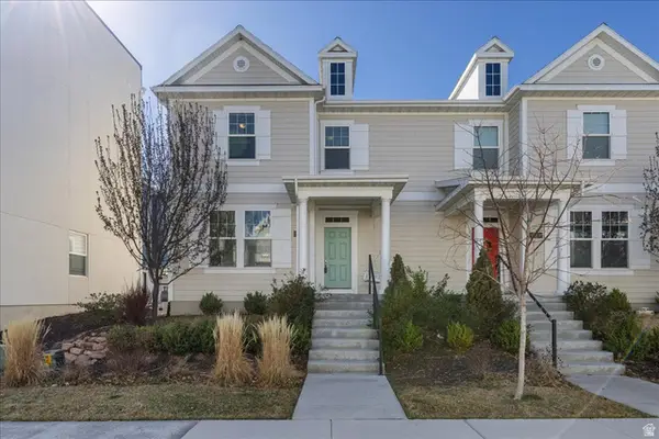 6321 W Moon Dr, South Jordan, UT 84009