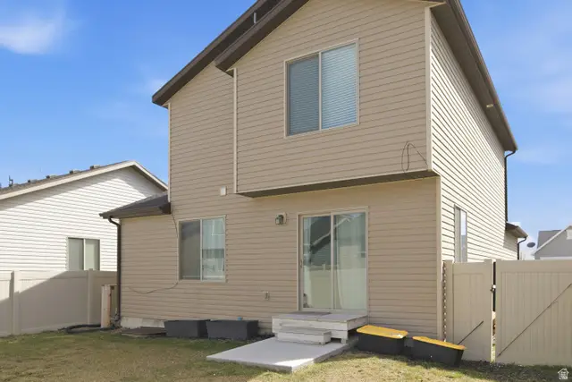 1711 E Shadow Dr, Eagle Mountain, UT 84005 - #2