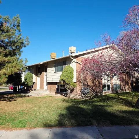 8408 S Foxbridge Cir, Midvale, UT 84047 - #1