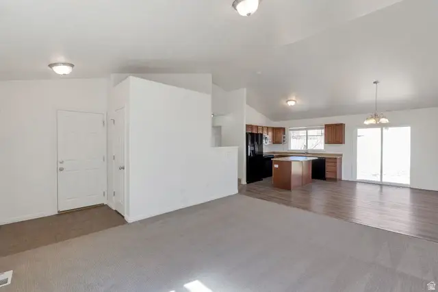 4519 E Bridleway Rd, Eagle Mountain, UT 84005 - #3