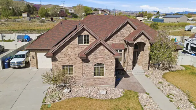 15766 S Gunstock Dr, Bluffdale, UT 84065 - #3