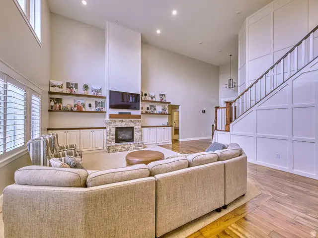 4287 W Manila Dr, Cedar Hills, UT 84062 - #3