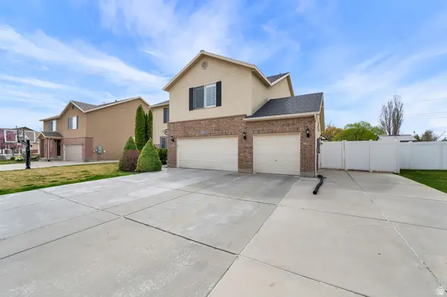 282 Beaumont Dr, Kaysville, UT 84037 - #2