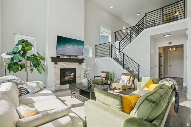 2119 W Northridge Dr, Lehi, UT 84043 - #3