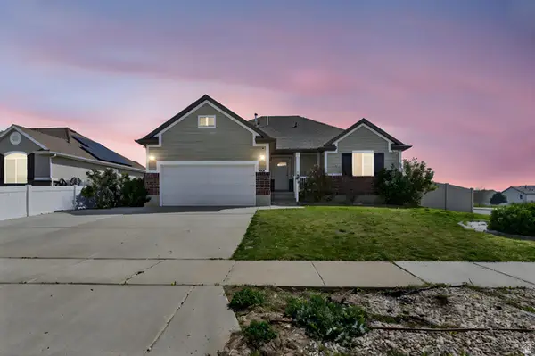 906 E Sam Cir, Clearfield, UT 84015