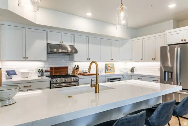 2240 E Laney Ave S #105, Holladay, UT 84117 - #3