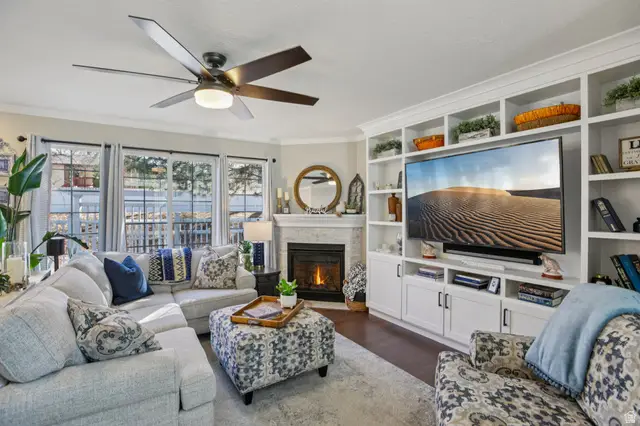 9101 S Enchanted Oak Ln, Sandy, UT 84094 - #3