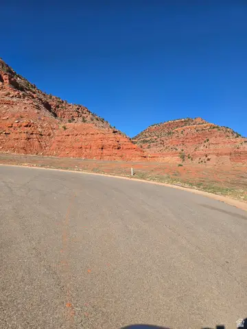 542 N Rusty Spur Cir, Kanab, UT 84741 - #2