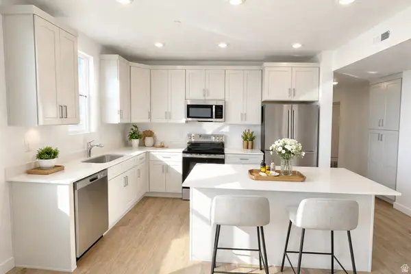 5249 W Reventon Dr S #201, South Jordan, UT 84009