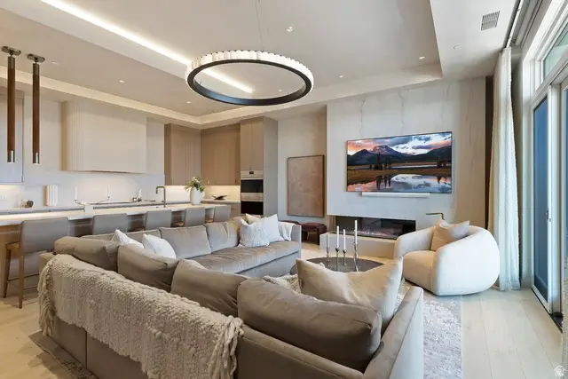 1920 E Rodeo Walk Dr Dr S, Holladay, UT 84117 - #2