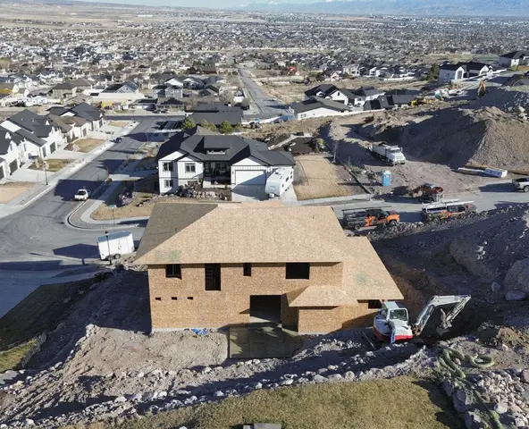 6613 W Wyatt Dr, Herriman, UT 84096 - #2