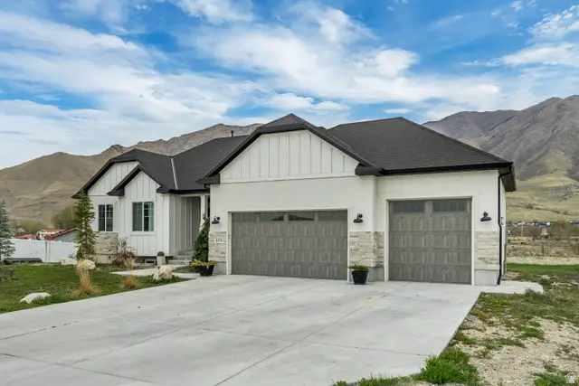 1676 E Coreys Ct, Lake Point, UT 84074 - #3