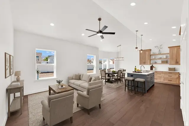 8364 S Four Elm Cir #2, West Jordan, UT 84081 - #2