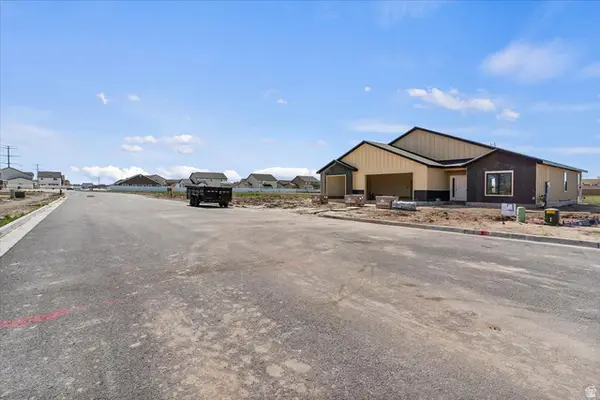 3153 W 3125 S #17, West Haven, UT 84401