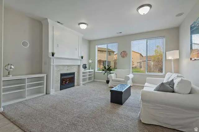 951 N Amberly Dr, North Salt Lake, UT 84054 - #3