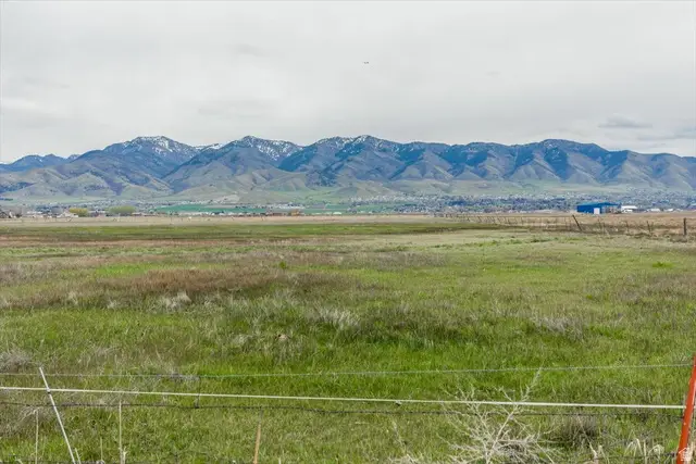 1001 W 4200 N, Smithfield, UT 84335 - #3