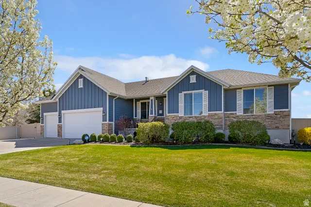629 Mare Dr, Kaysville, UT 84037 - #3