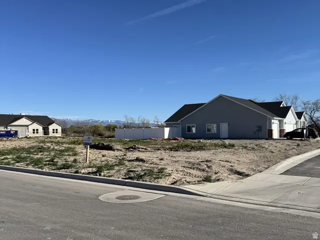 2745 W 2495 S #212, Syracuse, UT 84075 - #1