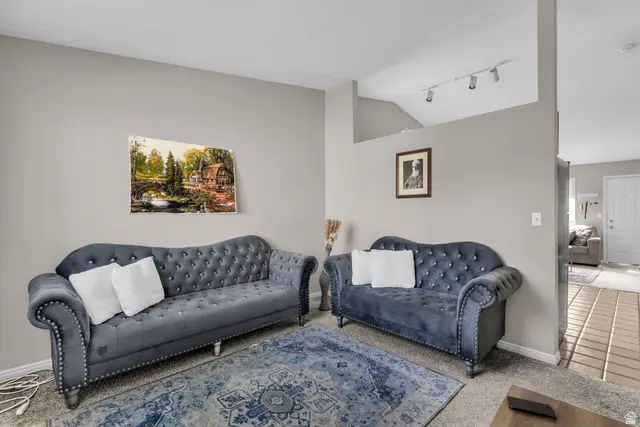 6076 S Liberty Oaks Cv #01, Murray, UT 84107 - #3